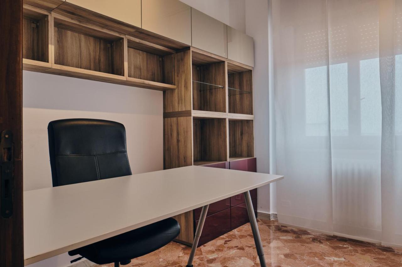 Asariel Splendido Appartamento Vista Mare E Centro Storico Brindisi Ngoại thất bức ảnh