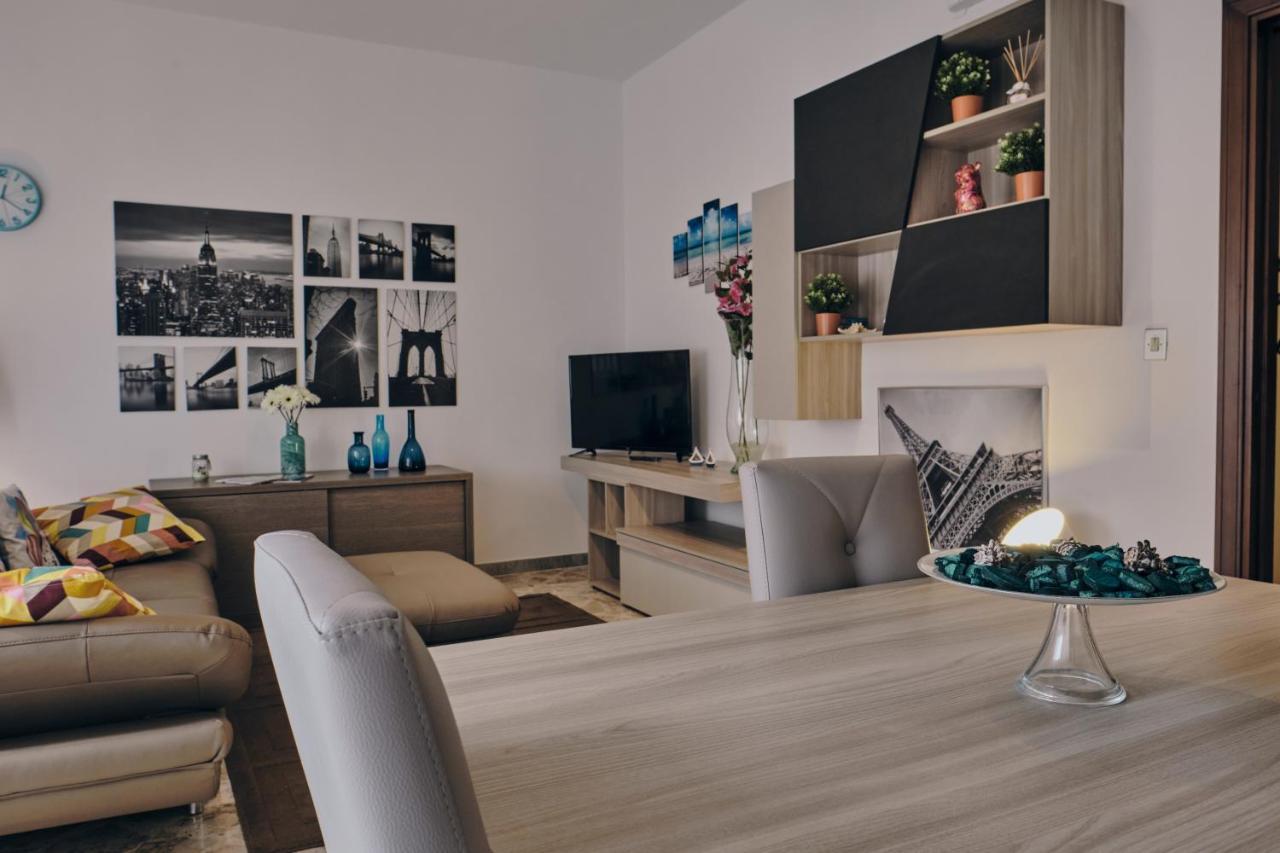 Asariel Splendido Appartamento Vista Mare E Centro Storico Brindisi Ngoại thất bức ảnh