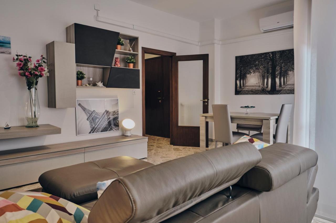 Asariel Splendido Appartamento Vista Mare E Centro Storico Brindisi Ngoại thất bức ảnh
