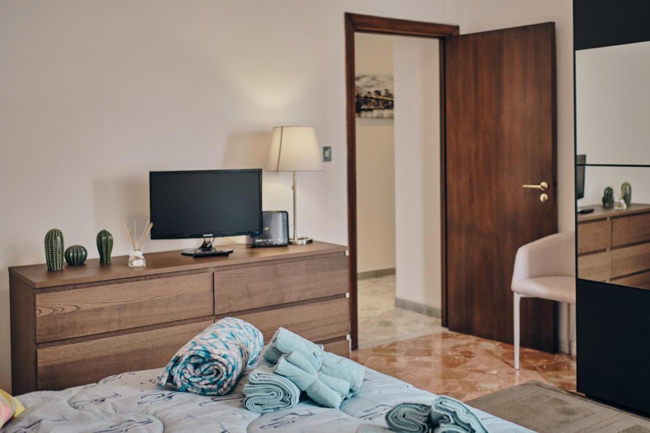 Asariel Splendido Appartamento Vista Mare E Centro Storico Brindisi Ngoại thất bức ảnh